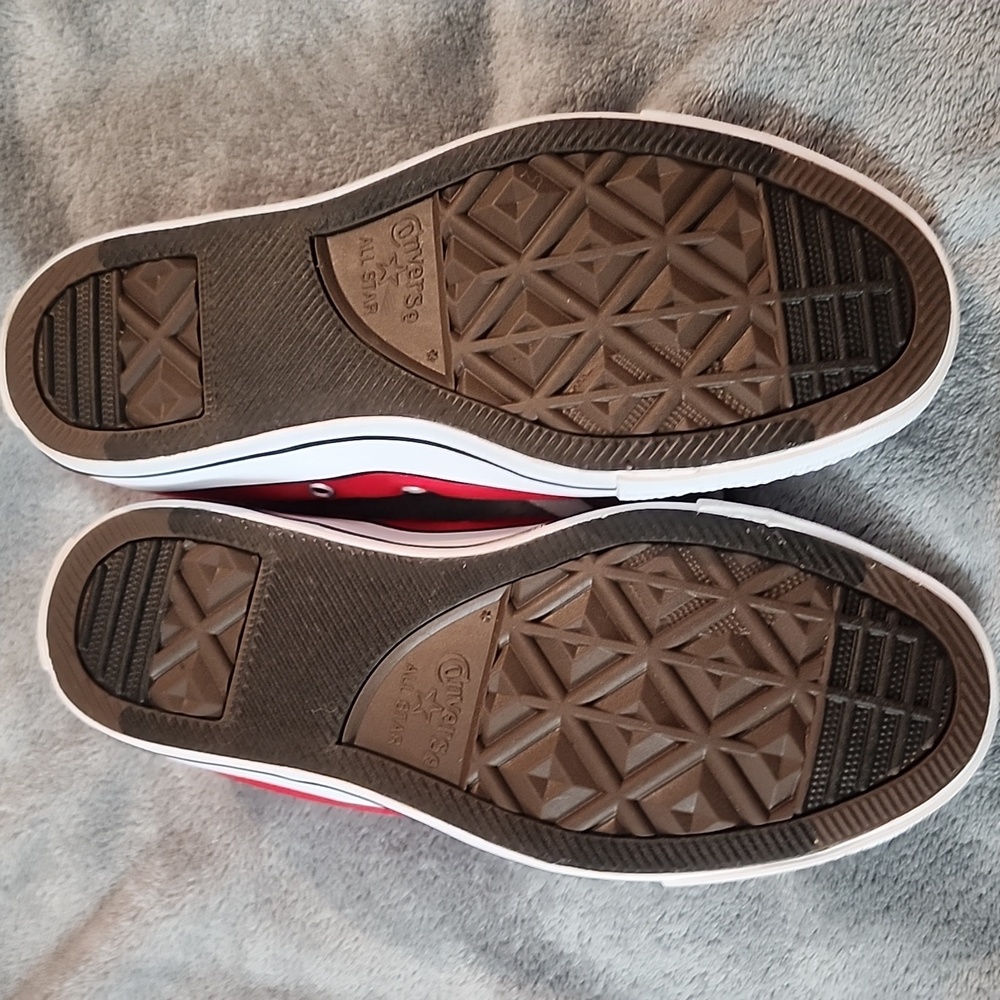 Converse - Picture 4 of 4